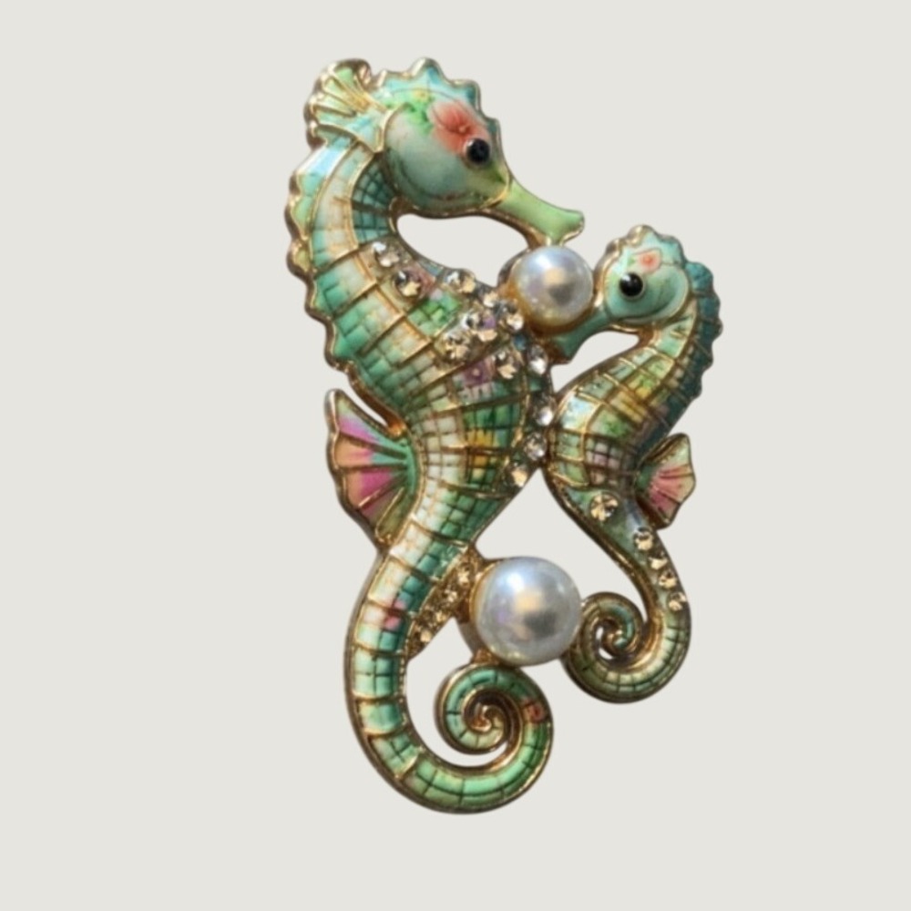 Vintage Style Enamel Seahorse Brooch Pin Faux Pearl Rhinestone Gold Tone Pin